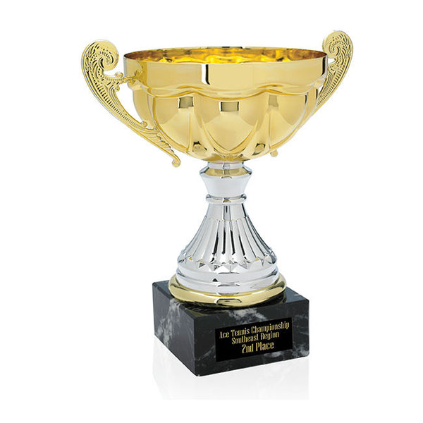 Scalloped Trophy - 9"